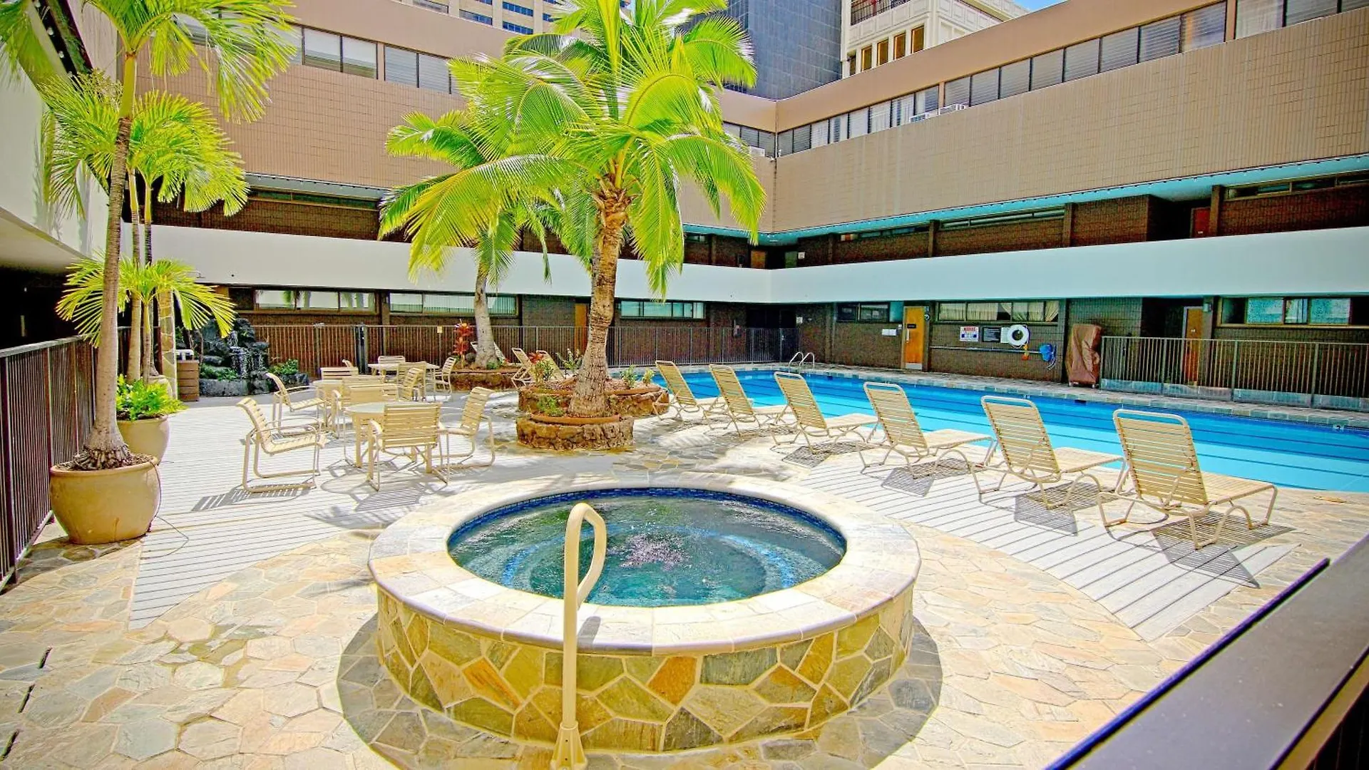 Aparthotel Aston At The Executive Centre Hotel Honolulu